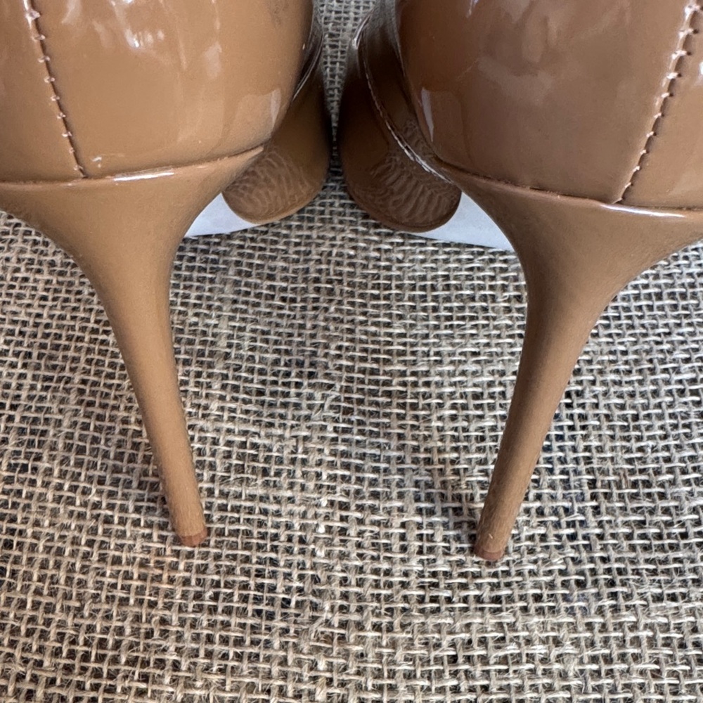 Steve Madden Nude Patent Pointed Toe Pumps - Picture 5 of 6